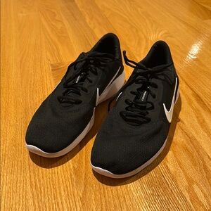 Nike Men's Black Running Shoes